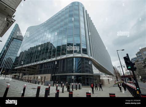 goldman sachs international london.